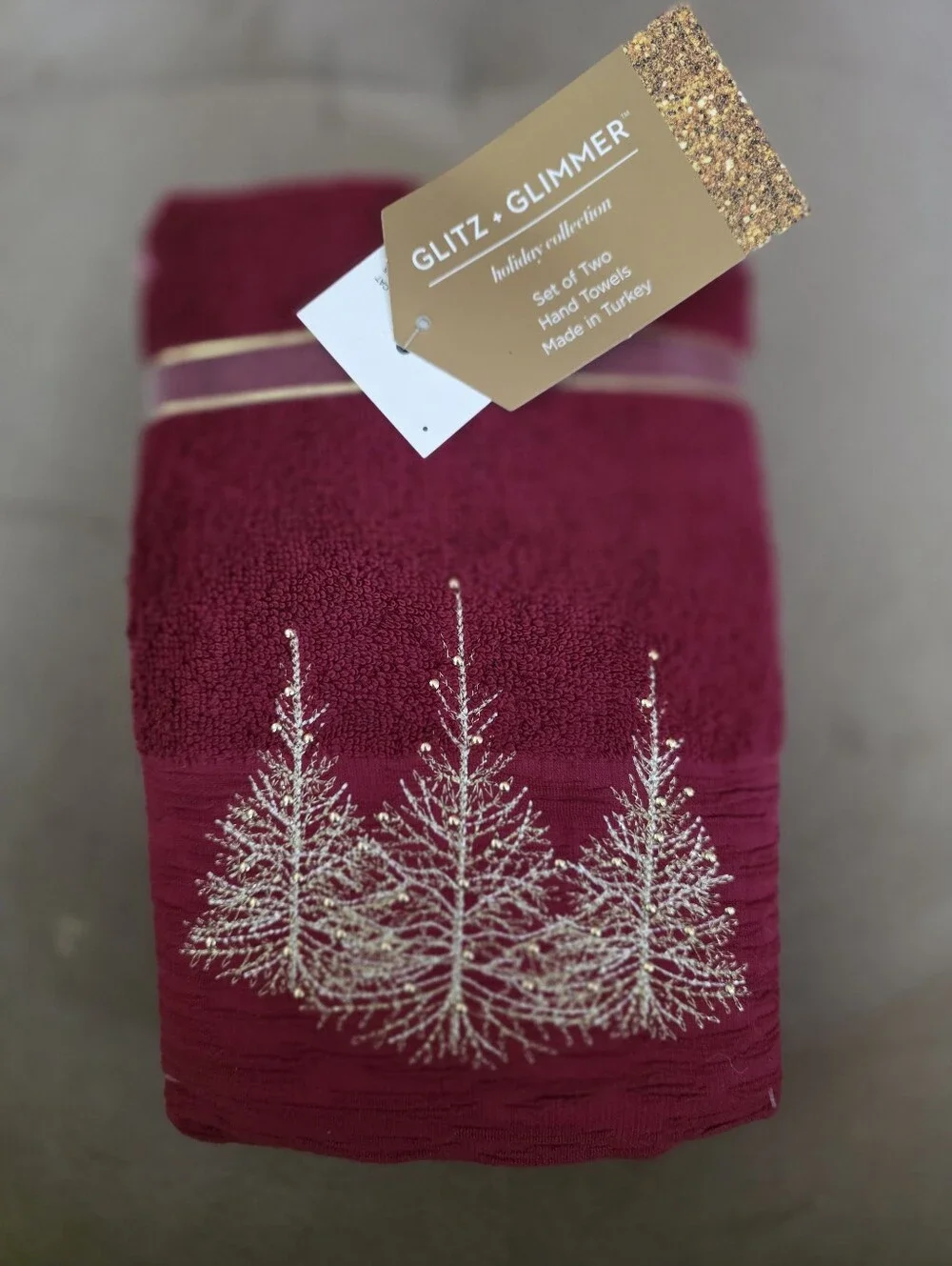Glitz & Glimmer Holiday Hand Towel Set Of 2 NWT